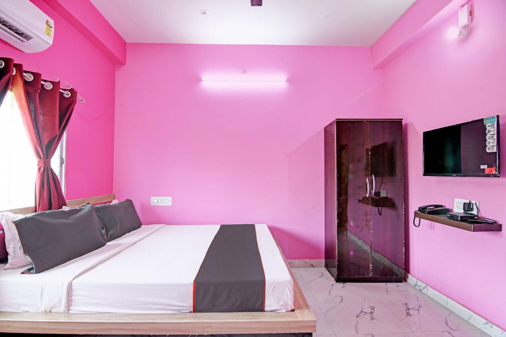Hotel Collection O Shyamali 3*